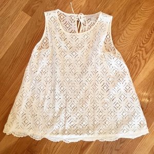 LOFT Medallion Lace Scalloped Tank Shell in White